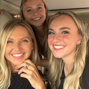 Meet your Posher, Jenny